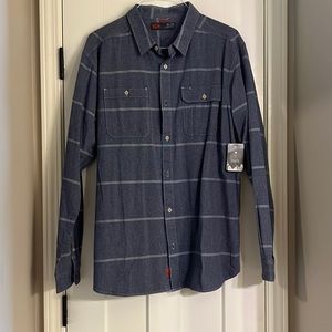 Men’s Mountain Hardware Shirt